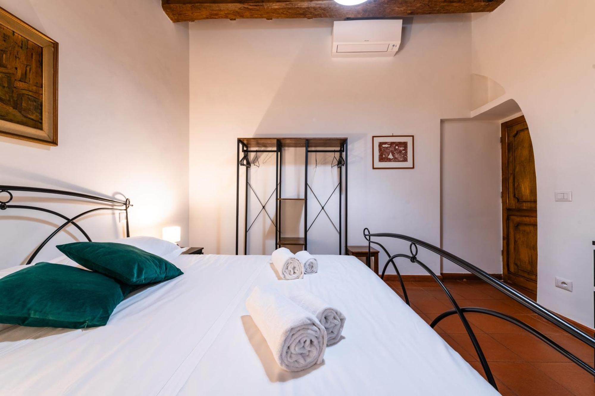 רומא San Calisto Apartment מראה חיצוני תמונה